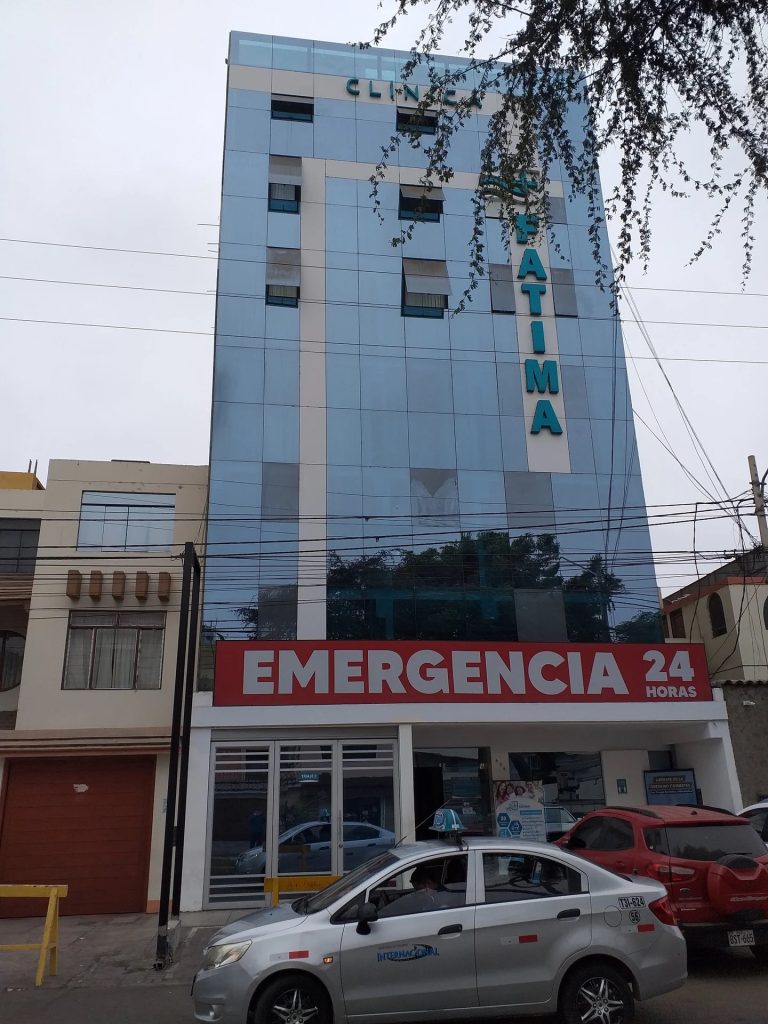 La clínica Fátima está siendo investigada por la autoridades para determinar su grado de responsabilidad. Foto (archivo).
