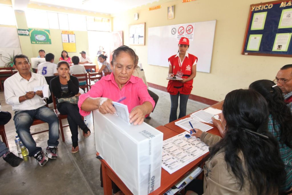 La conquista del voto femenino acortó las brechas de desigualdad entre hombres y mujeres en el Perú. (Foto: Andina).