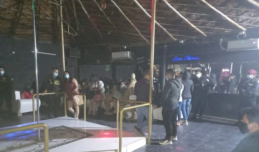 En Trujillo, las autoridades han intervenido varios night club, los cuales son fachadas de prostíbulos clandestinos.(Foto: Internet)