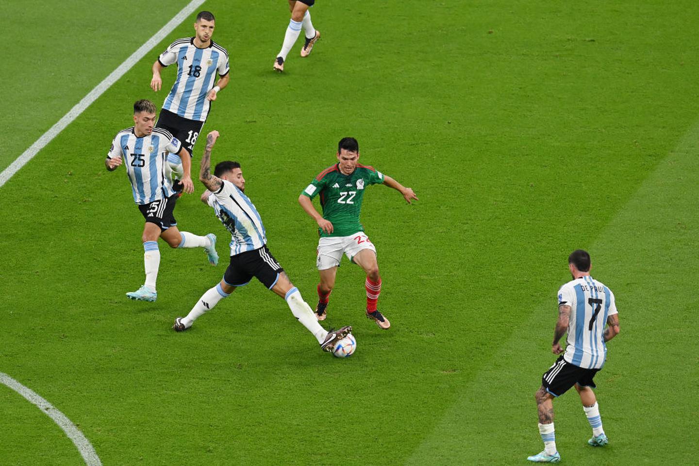Argentina se impuso ante México y suma  puntos en la clasificación.
