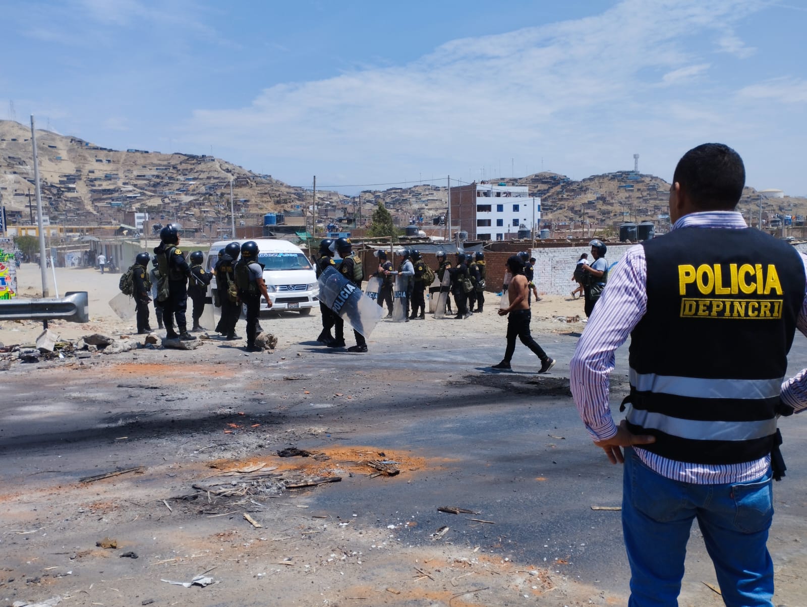 Policía toma el control en Virú.