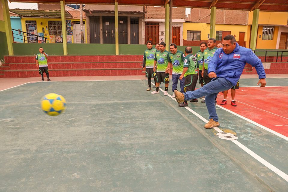 José Ruiz pate pelota