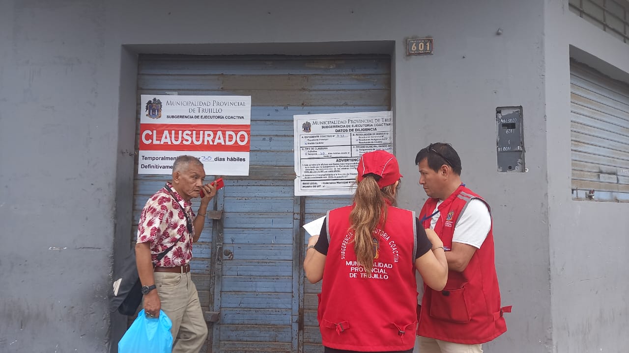 MPT clausura locales en la calle Zela por falta de licencia de funcionamiento MPT clausura locales en la calle Zela por no contar con la licencia de funcionamiento