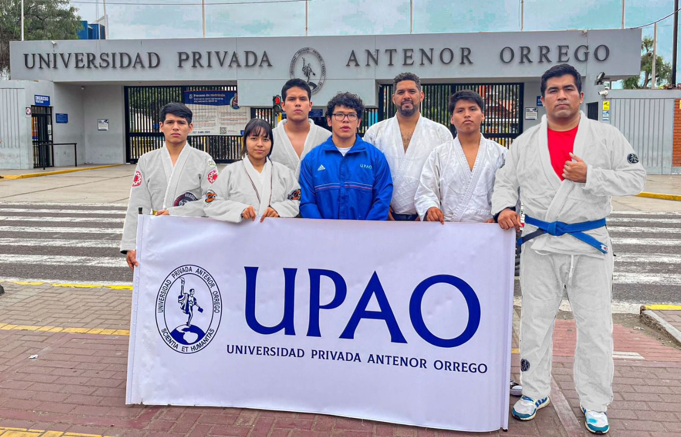 Guillermo Carril buscará en Lima su segundo título universitario de judo para la UPAO Guillermo Carril Argomedo, cinco veces campeón nacional de judo, dos veces medallista sudamericano y alumno del 4to ciclo de Derecho de la UPAO, liderará el equipo de la Universidad Privada Antenor Orrego en el Campeonato Nacional Universitario 2023, evento organizado por la Federación Deportiva Universitaria del Perú (FEDUP) y que se desarrollará del 5 al 6 de agosto en Lima.