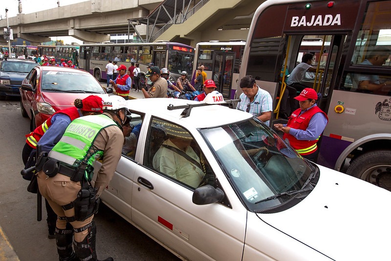 MTC te recuerda las faltas por la que puedes perder tu brevete de por vida El Ministerio de Transportes y Comunicaciones (MTC) hace un enérgico llamado a todos los conductores para que asuman una conducción responsable, respetando las reglas de tránsito y garantizando la seguridad de todos los usuarios de las vías. La vida de las personas y la seguridad vial son prioridades que no deben ser comprometidas.