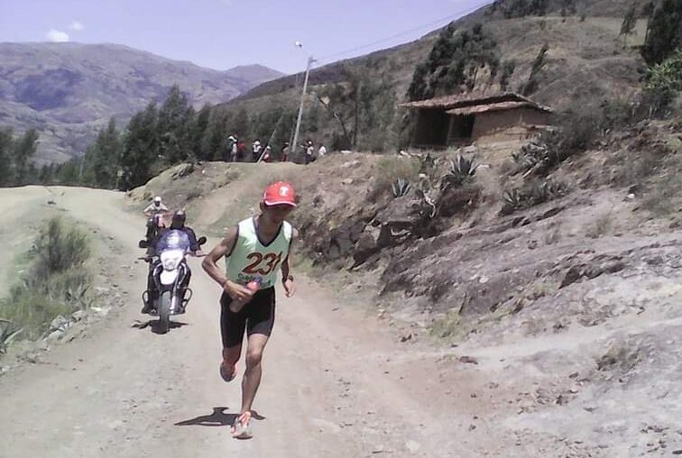 Desafío en las alturas: este domingo se corre la Ultra Maratón de Fe a Fe entre Otuzco y Usquil Este domingo 6 de agosto se correrá la esperada y desafiante Ultra Maratón de Fe a Fe, que en su carta edición, comprenderá los tramos entre Otuzco y Usquil, en la región La Libertad, en el marco de la fiesta patronal en honor al Señor Padre Eterno del pueblo de Usquil.