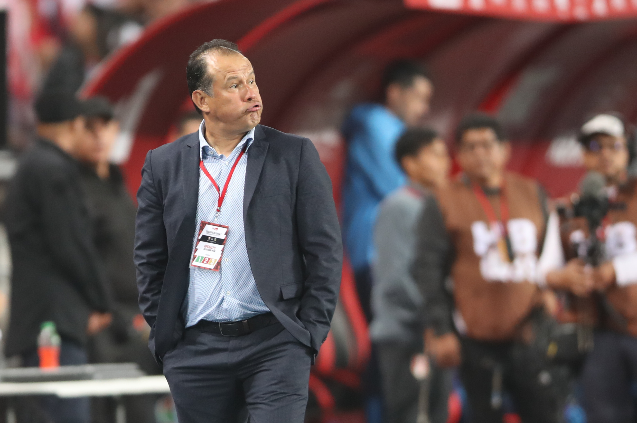 Perú no pudo jugar peor. El equipo que paró Juan Reynoso ante la campeona del mundo Argentina no tuvo la mínima expresión de lo que es jugar al fútbol. No dio tres pases seguidos y, por cuarto partido consecutivo, dejó el campo sin gritar un gol; peor aún: sin siquiera rematar al arco.