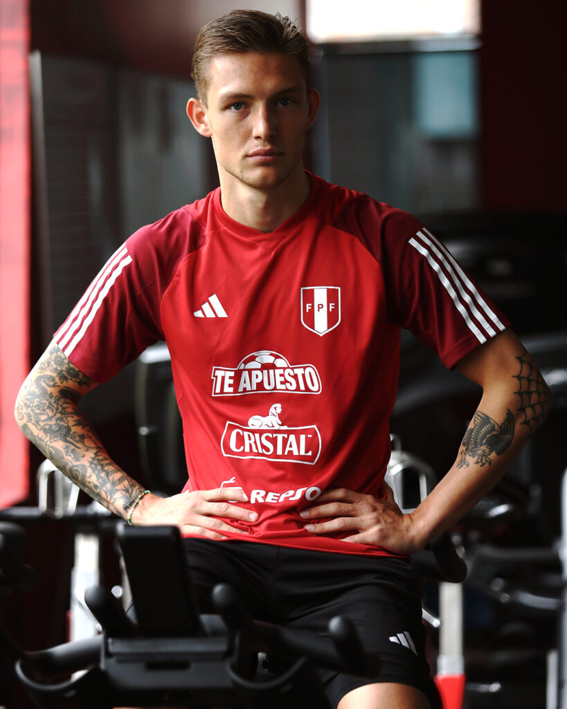 Oliver Sonne figura en la lista de convocados de Perú para fecha doble de las Clasificatorias.