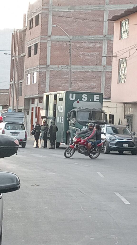 Unos 60 policías restablecieron el orden en centro juvenil de Trujillo.