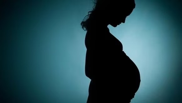 En un informe emitido hoy con motivo del Día Internacional de la Niña, el Fondo de Población de las Naciones Unidas (UNFPA) reveló una realidad alarmante en Perú: al menos una vez que las niñas quedan embarazadas y cuatro se convierten en madres cada día.
