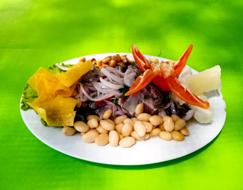 PLato de cebiche.