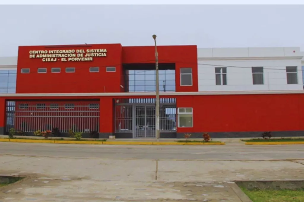 En la unidad de Flagrancia Delictiva de El Porvenir, en Trujillo, permanecerá detenido Alfredo Fernández.