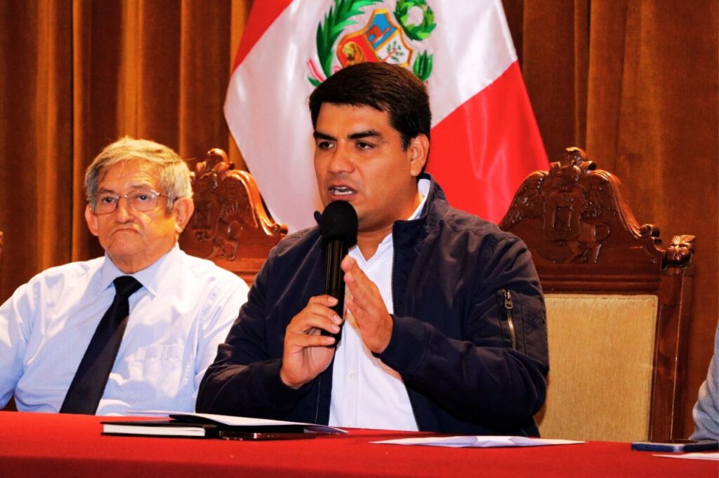 Mario Reyna anunció las medidas legales tomadas por la municipalidad de Trujillo contra los seguidores de Arturo Fernández. 