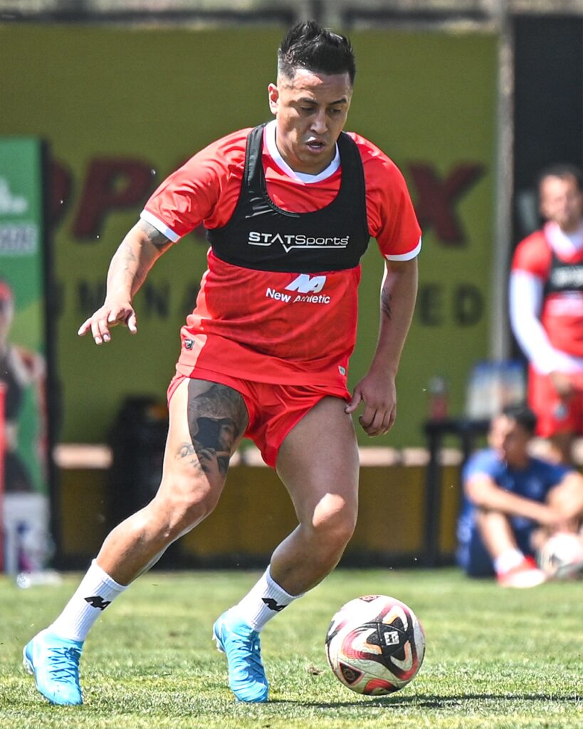 El futbolista Christian Cueva fue separado del Cienciano, tras conocerse la denuncia por maltrato doméstico.