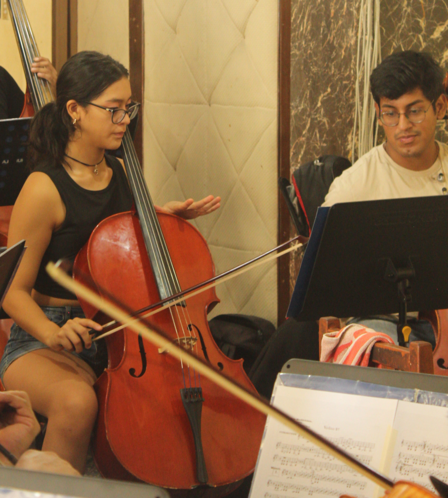 Delia Pérez Esparza, Piura,