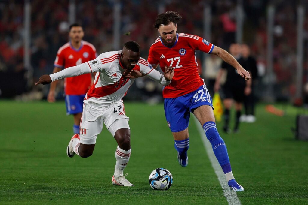 Perú y Chile están virtualmente eliminados del Mundial.