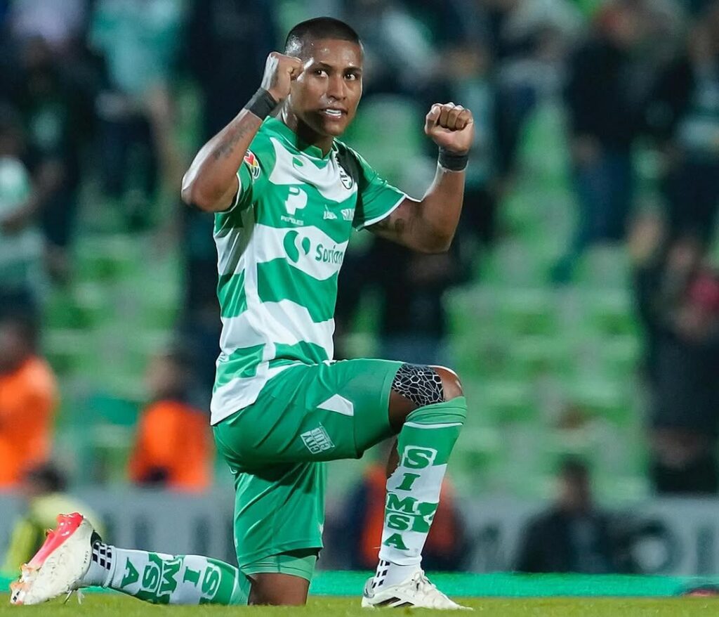 Pedro Aquino no tiene continuidad en el Santos Laguna de México.