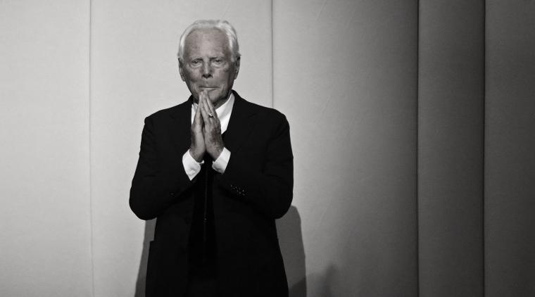 Armani ha muerto