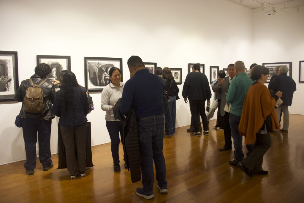 Alberto Ramos, presenta exposición de grabado en Trujillo.