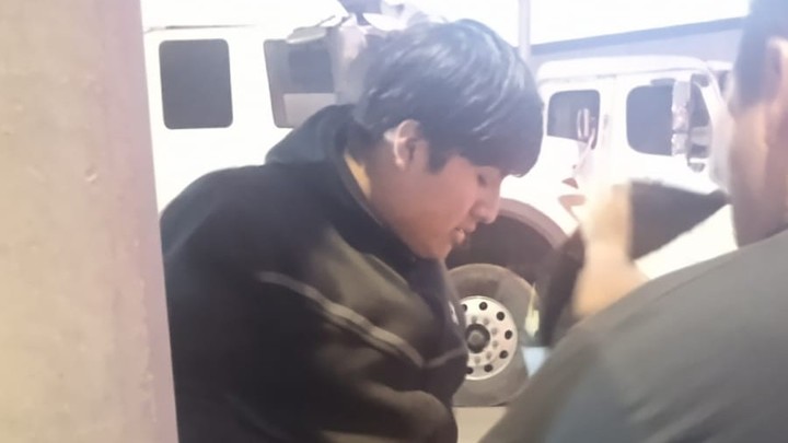 Pequeño J es detenido por la Policía en Lima.
