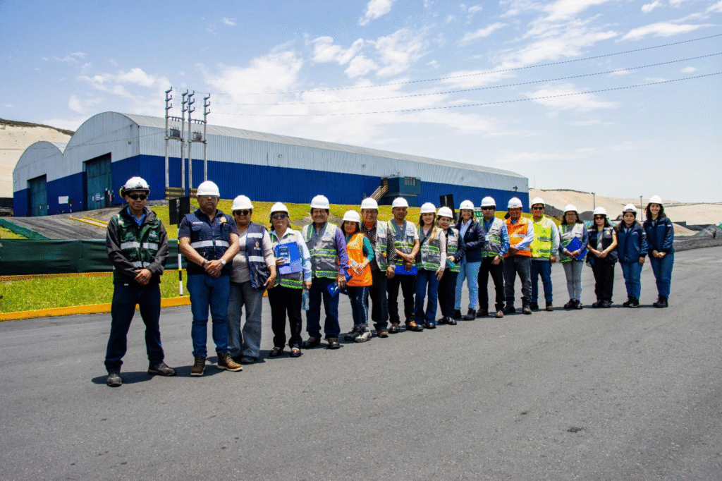 Sesuveca Salaverry visita de autoridades