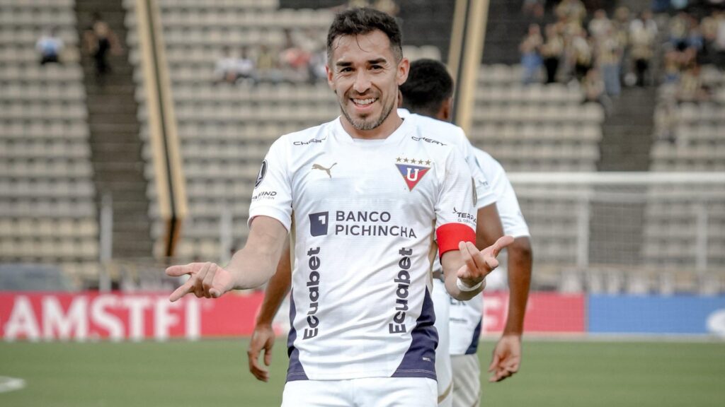 UNiversitario, Lisandro Alzugaray