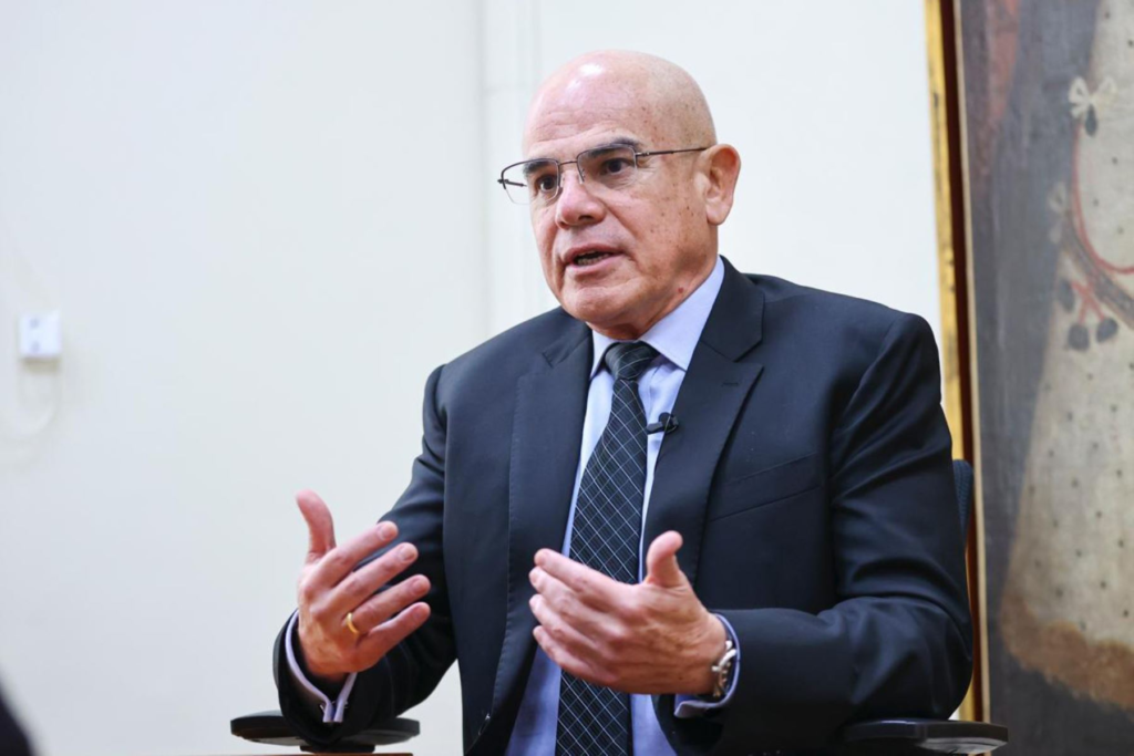 Petroperú, Ernesto Álvarez