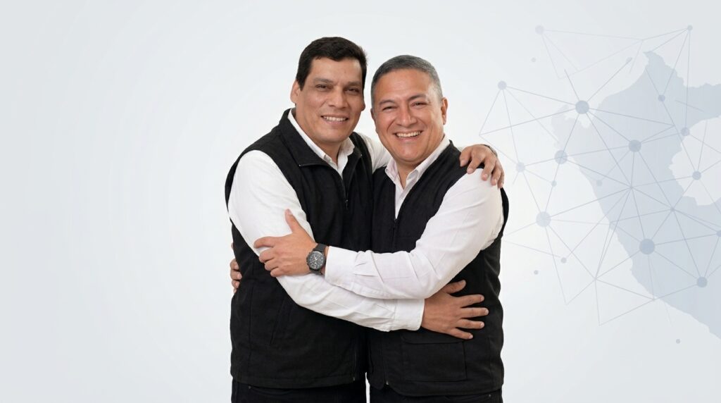 Arturo Fernández, Roy Arbaiza. 